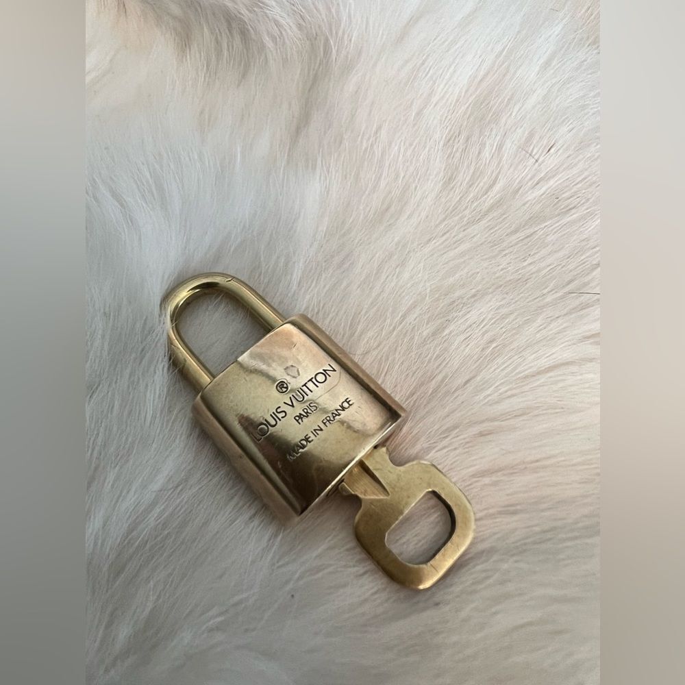 Authentic Louis Vuitton Gold Lock & Key
Matching Set (#307) - Picture 4 of 7